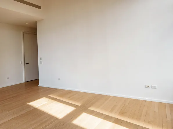 50 United Nations Plaza image 10 of 30