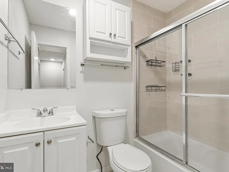 15711 Ambiance Dr — Photo 21