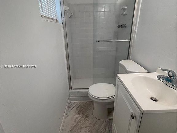 5th image of 1050 NE 138th St #1
