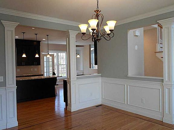 5th image of 90 Taggart Ct