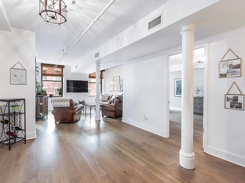 1st image of 133 Mulberry St APT 5