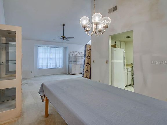 5th image of 9745 Landowne Ct #1