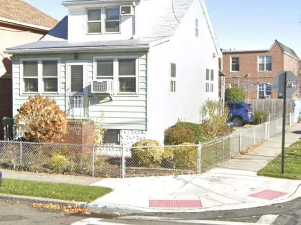 1535 East 98th Street image 1 of 5