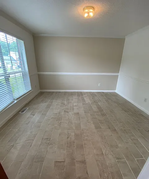 202 Alderston Way — Photo 3
