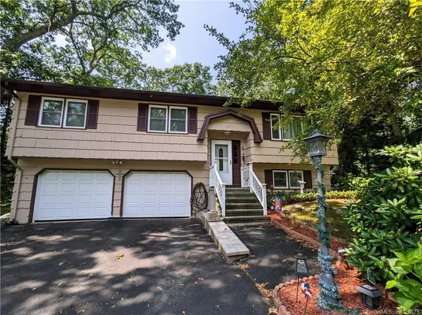39 Bunting Road, Seymour, CT 06483