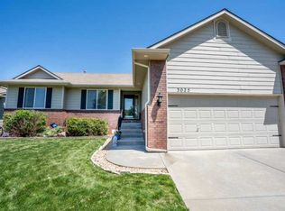 3025 E Lanners Cir, Wichita, KS 67219