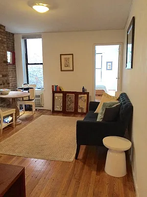 Rented by Town Residential | media 28