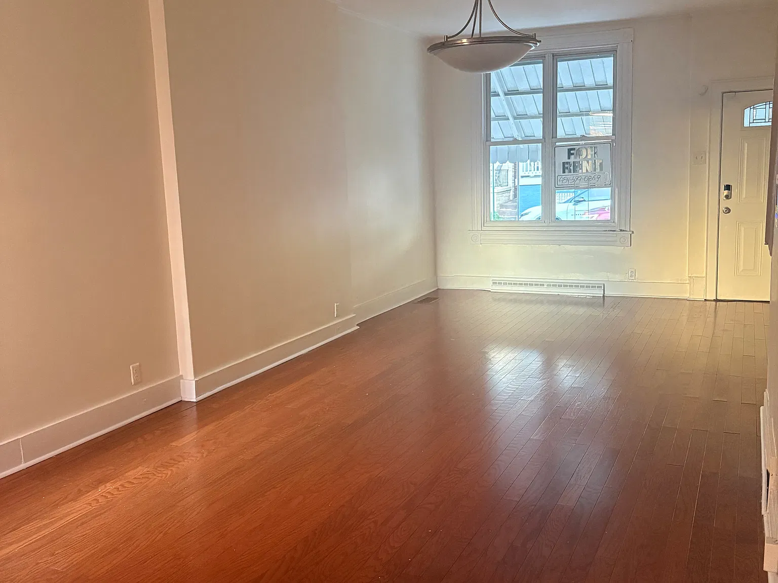 5 bed, 1978 sqft, $1,800 — Photo 2