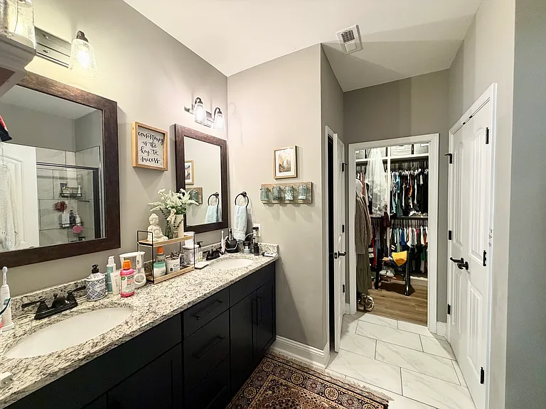 233 Forester Dr — Photo 15