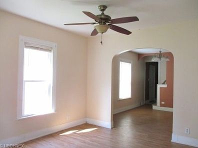 5th image of 2356 Kelly Pl