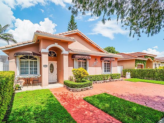 4th image of 8985 NW 144th Ter