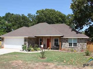 696 Shea St, Chandler, TX 75758