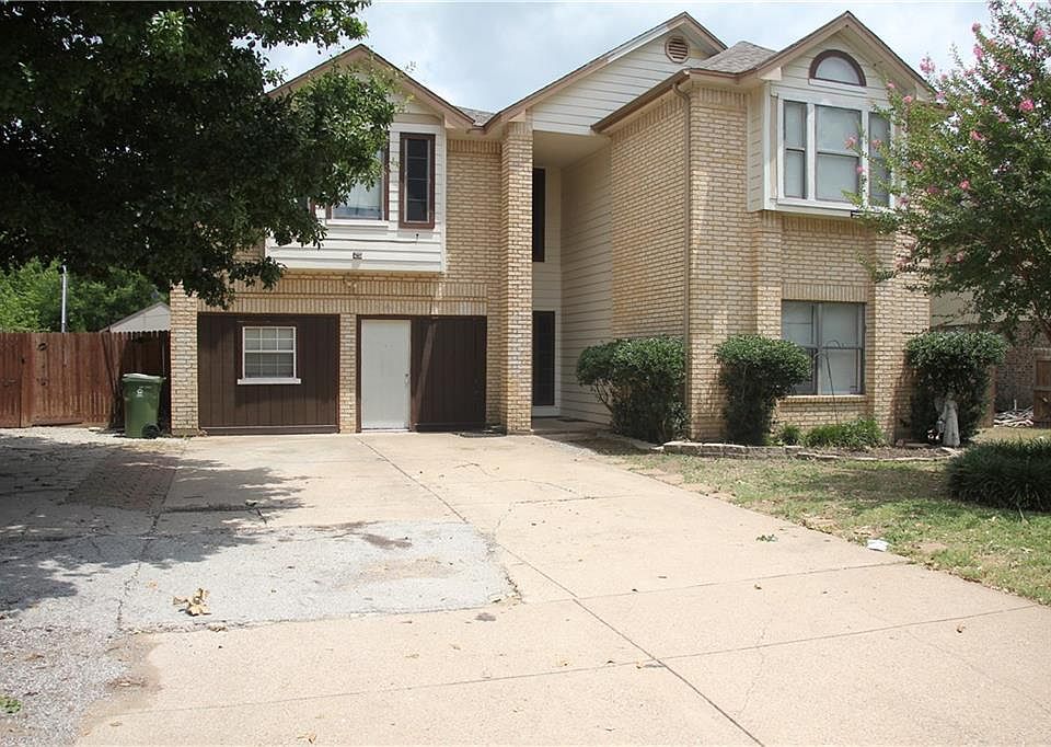 1st image of 6409 Meadow Glen Dr
