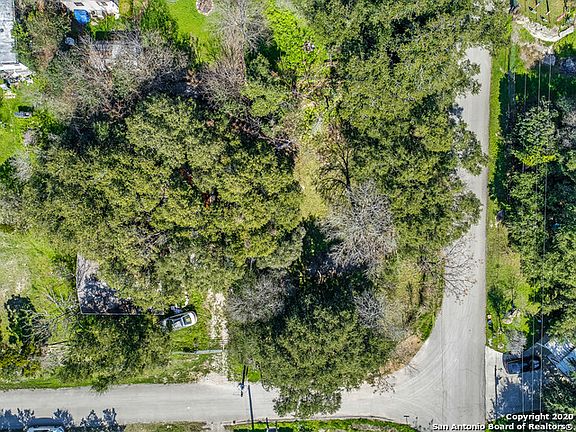 5th image of 1340 Montview St