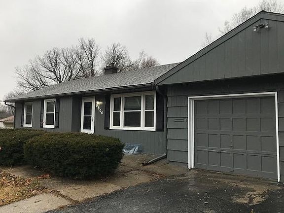 2nd image of 9806 Newton Ave