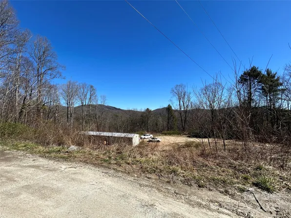 612 Heady Mountain Rd, Cashiers, NC 28717