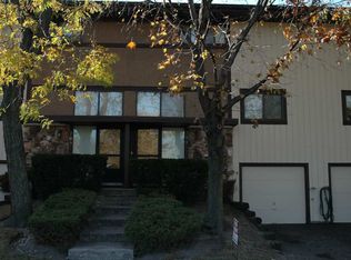 211 Skokie Blvd, Wilmette, IL 60091