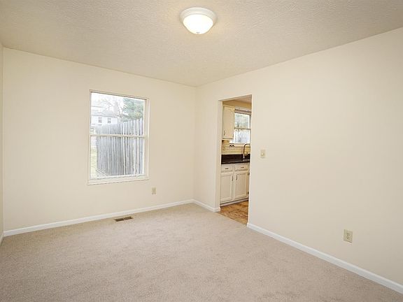 5th image of 7718 Stonehill Dr