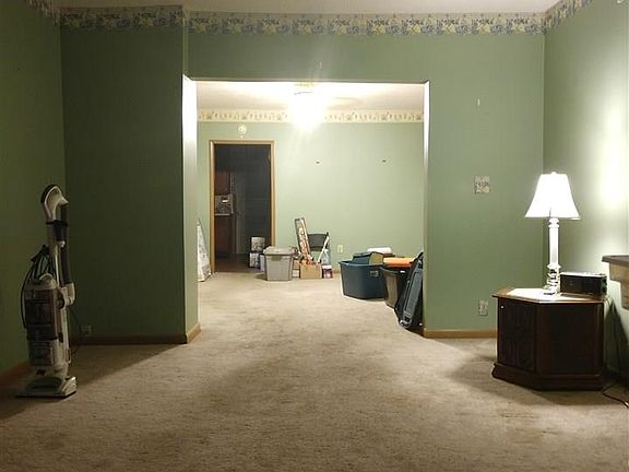2nd image of 4023 Wood St
