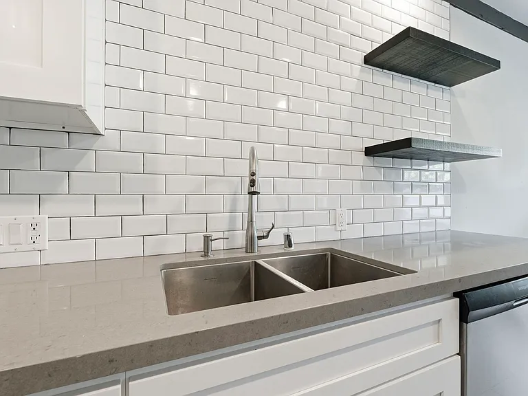 707 Pine St #5 — Photo 9