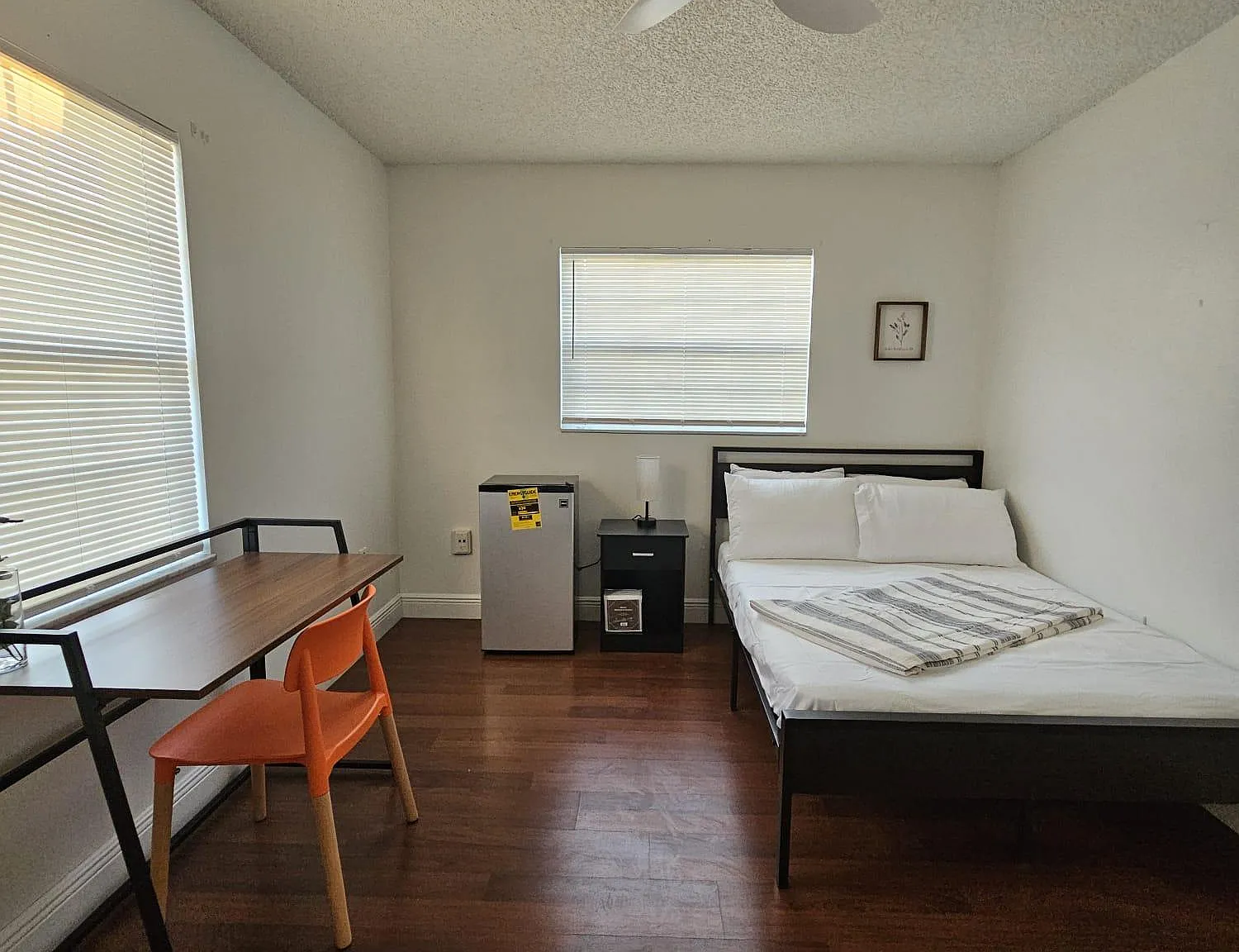 4 bed, 1.0 bath, 1346 sqft, $905 — Photo 1