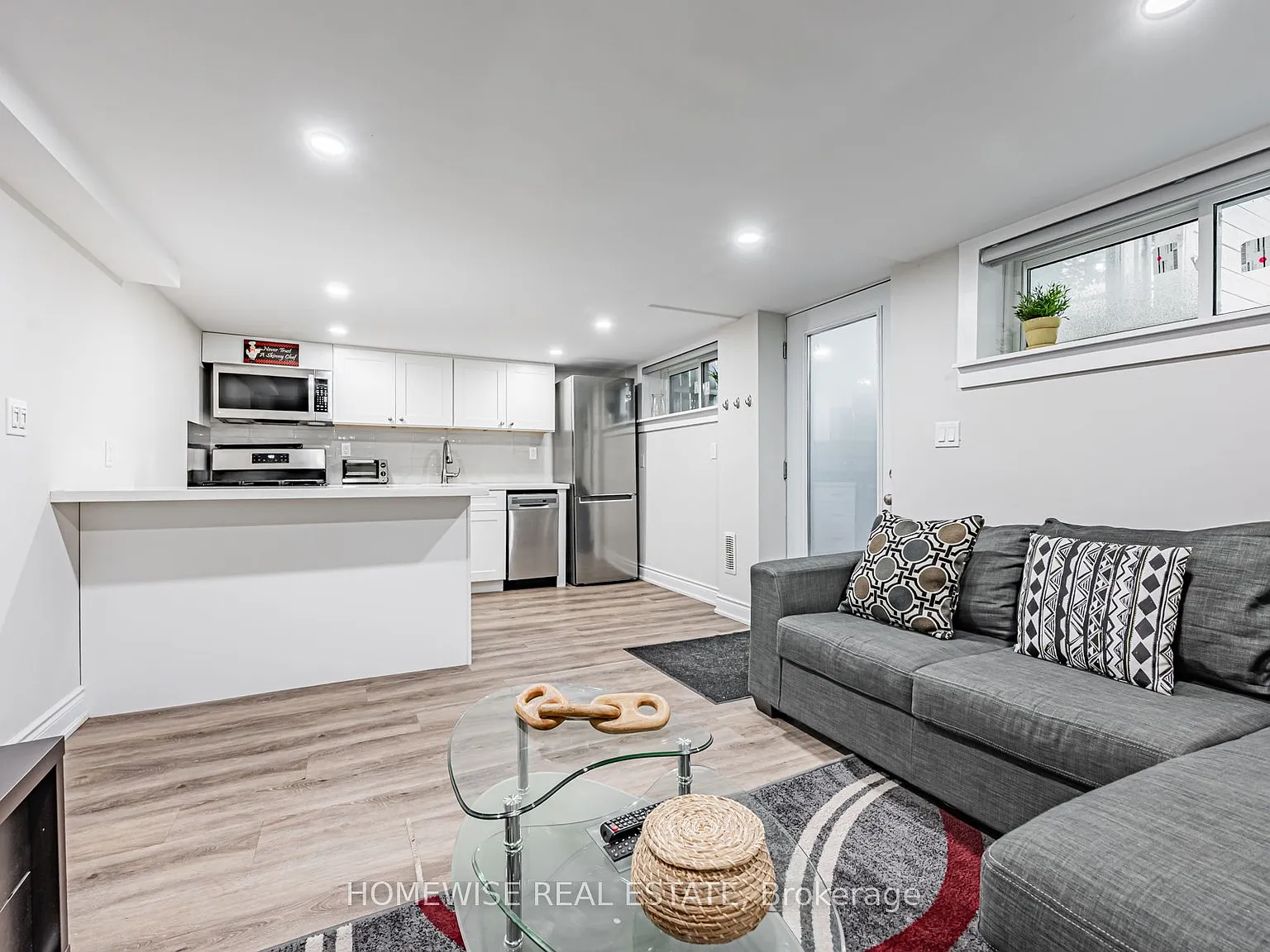 3 bed, $2,650 — Photo 4