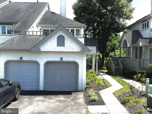 320 Chanticleer, Cherry Hill, NJ 08003