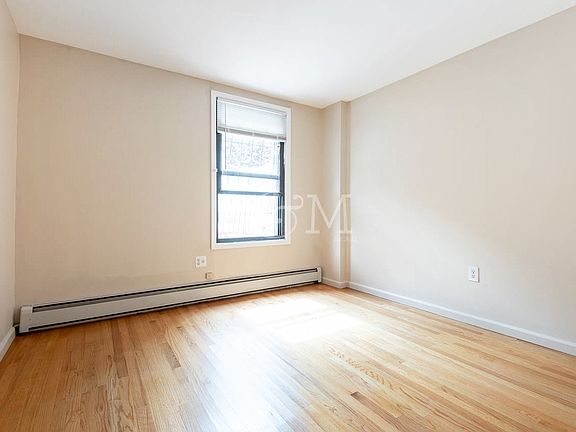 5th image of 342 S 5th St #1A