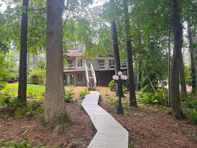 20 Pine Lake Dr — Photo 2