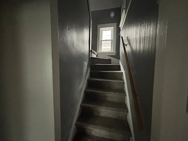 214 Denver St — Photo 3