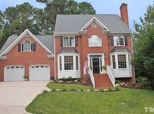 309 Parkknoll Ln, Cary, NC 27519