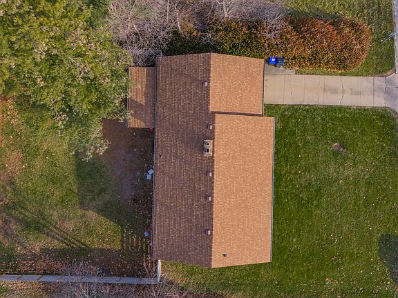 3rd image of 24 Woodruff Dr
