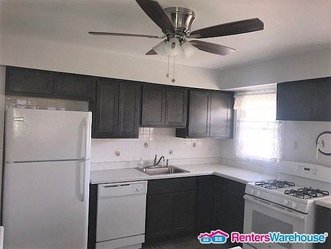 2nd image of 645 Saint Anthony Ln