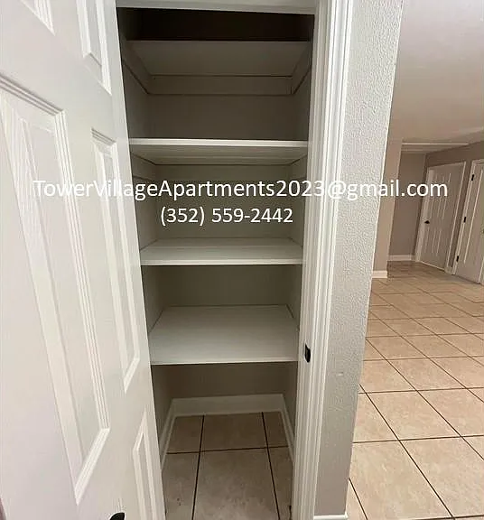 7423 SW 42nd Pl #1 — Photo 3