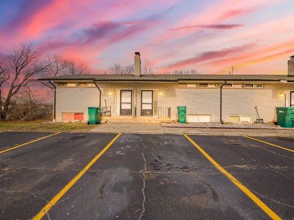 178 Summit View Ct, White Lake, MI 48386