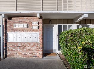 12230 SE 60th Street #34, Bellevue, WA