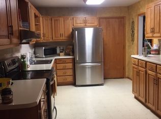 1218 S Grinnell St, Perryton, TX 79070