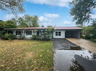 177 Honeysuckle Dr SW, Adairsville, GA 30103