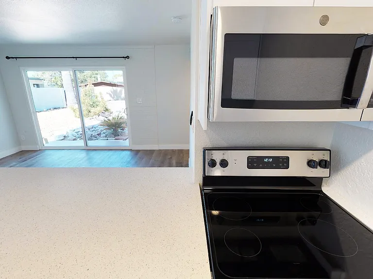 1712-1724 E Ocotillo Rd — Photo 11
