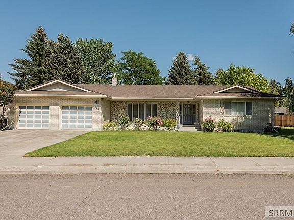 2nd image of 1154 Crescent Ave