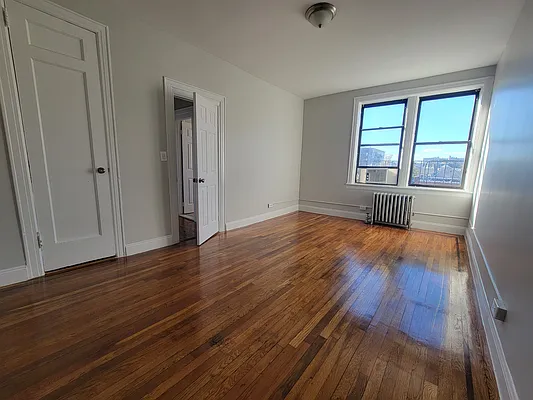 Rented by Bruma Realty LLC | media 1