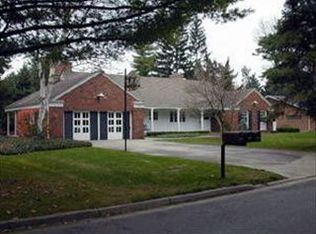 1556 W Delta Dr, Saginaw, MI