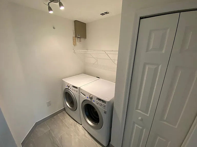 5455 Vineland Rd #3310 — Photo 17