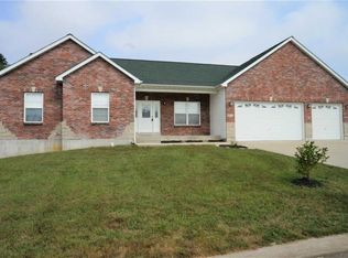1549 Timber Wolf Dr, Festus, MO 63028