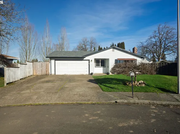 535 NE 26th Ct, McMinnville, OR 97128