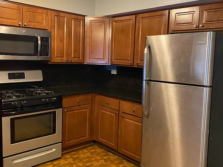 6810 N Northwest Hwy #GS — Photo 5