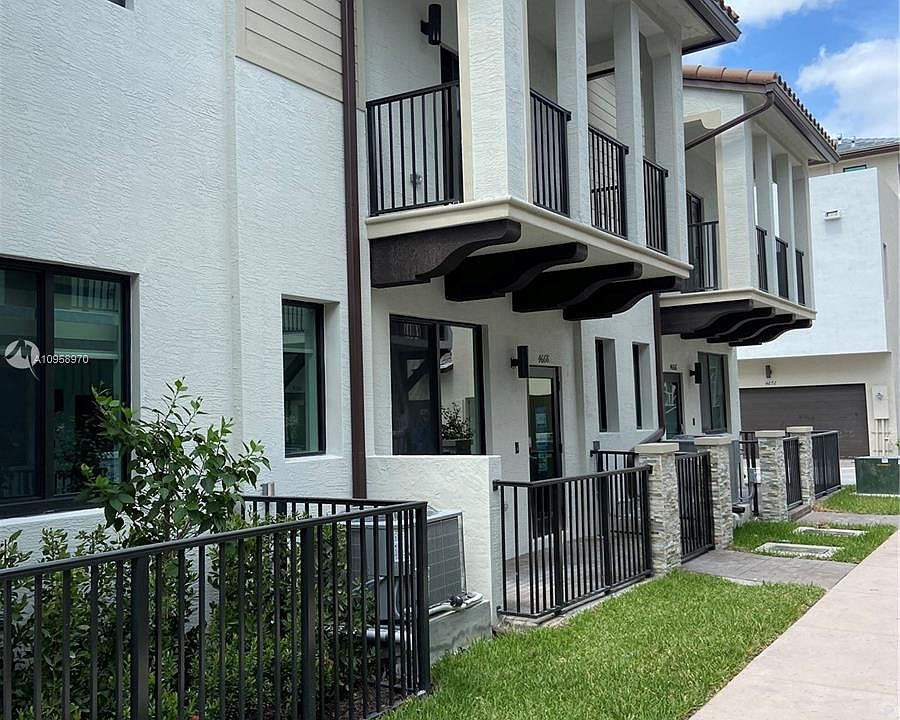 1st image of 4668 NW 83rd Psge #0