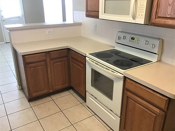 2nd image of 6020 Moor Hen Dr