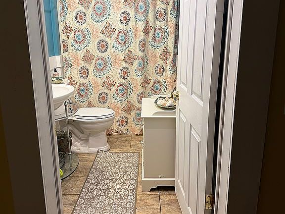 4th image of 331 McCord St