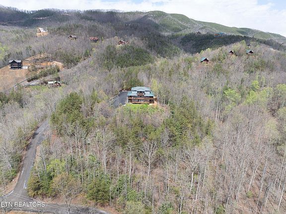 4th image of 510 Wildflower Ridge Rd